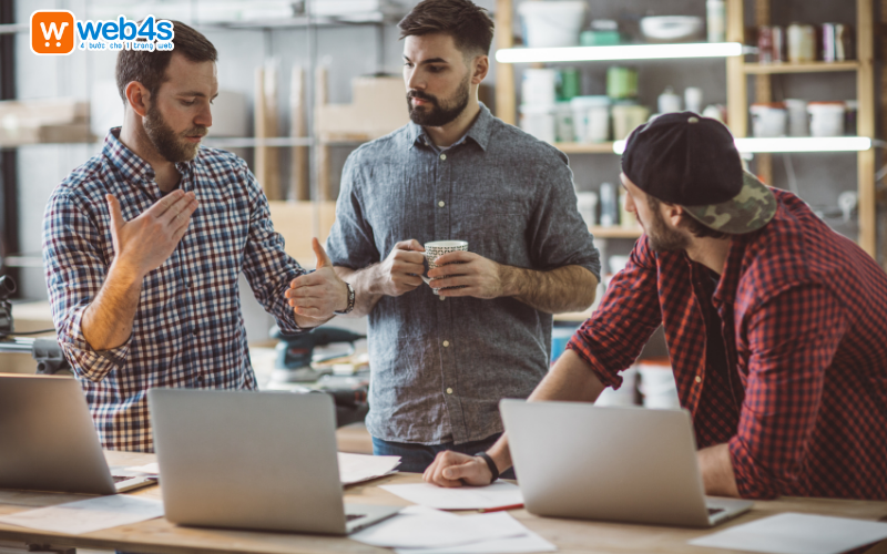 Thu thập thông tin khách hàng